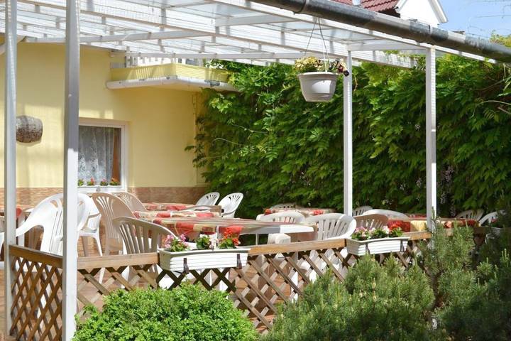 Ferienwohnung für 5 Personen, mit Pool und Garten sowie Balkon in Keszthely - 4