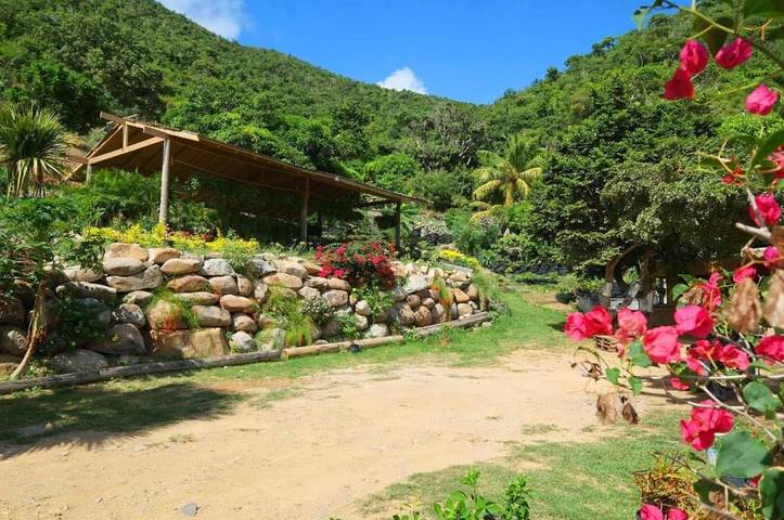 Bungalow für 2 Personen, mit Garten und Ausblick sowie Pool in St. Martin