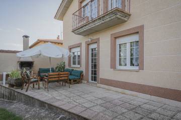 Casa rural para 11 personas, con jardín en Provincia de Burgos