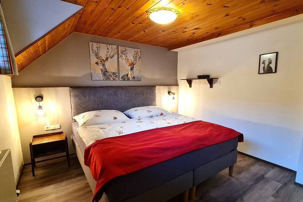 Geheel appartement, Appartement in Gnesau met Hot Tub in Gnesau, Oberkärnten