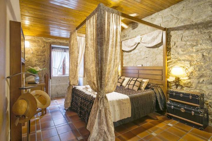 Casa rural para 2 personas, con Terraza y Jacuzzi además de Jardín y Piscina en Padrón - 4