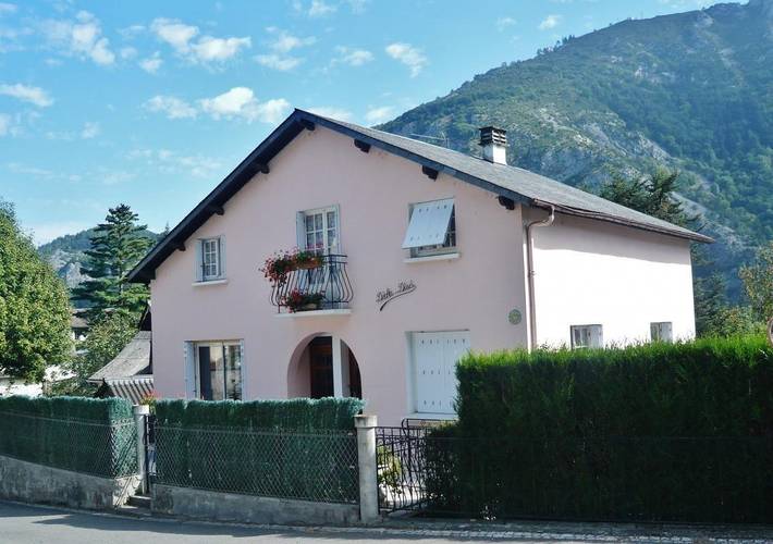 Gîte pour 4 personnes, avec jardin à Aspin-en-Lavedan