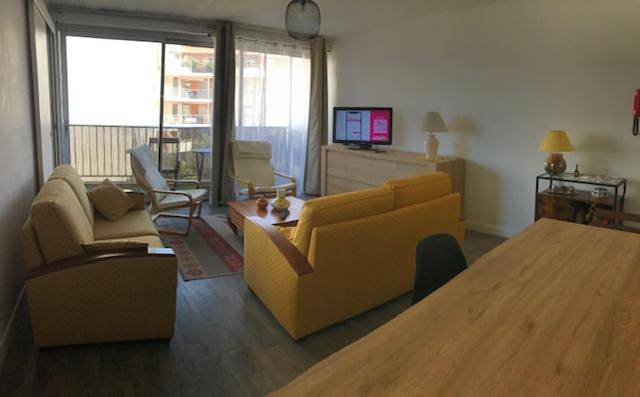 Gîte pour 4 personnes, avec balcon, animaux acceptés dans Casino De Cavalaire - 3