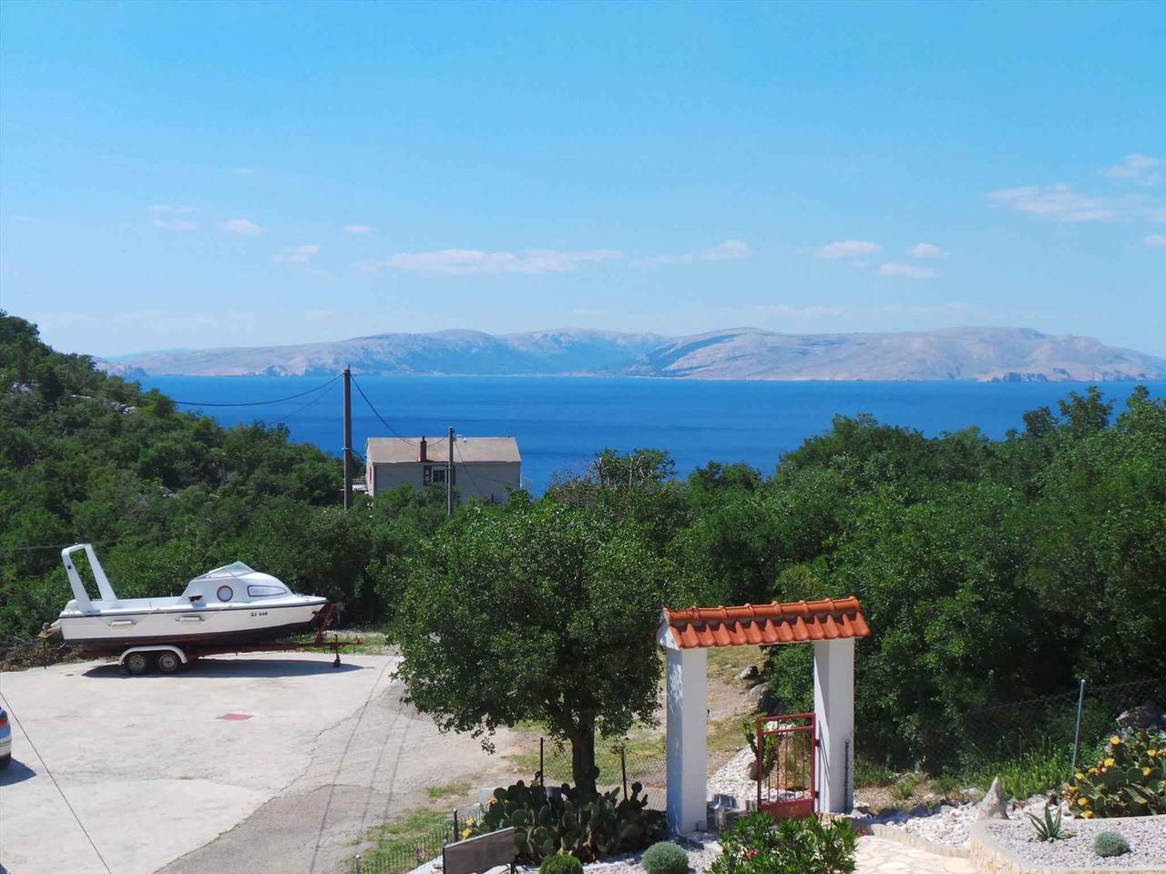 Ganze Ferienwohnung, Ferienwohnung mit Meerblick in Sveti Juraj, Naturpark Velebit