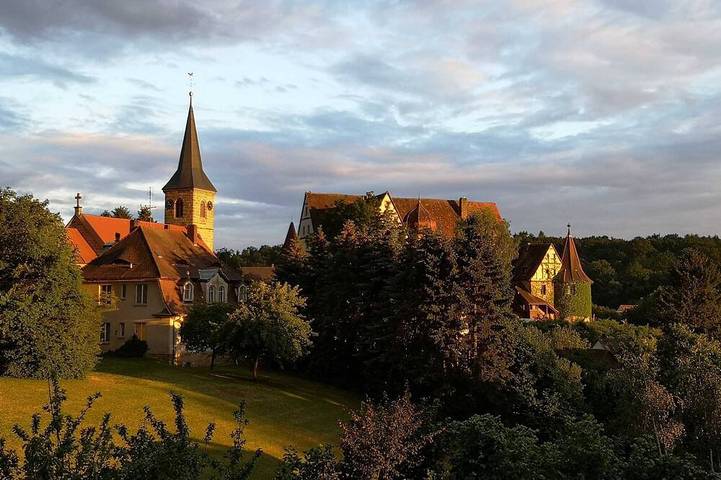 Ferienwohnung für 4 Personen, mit Terrasse und Garten in Wiesenthau