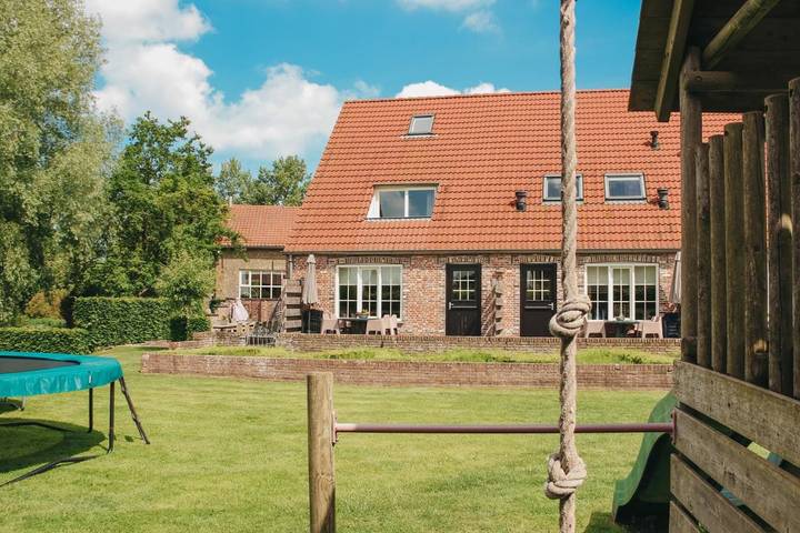 Vakantiewoning voor 4 personen, with Terras and Tuin as well as Uitzicht in Retranchement