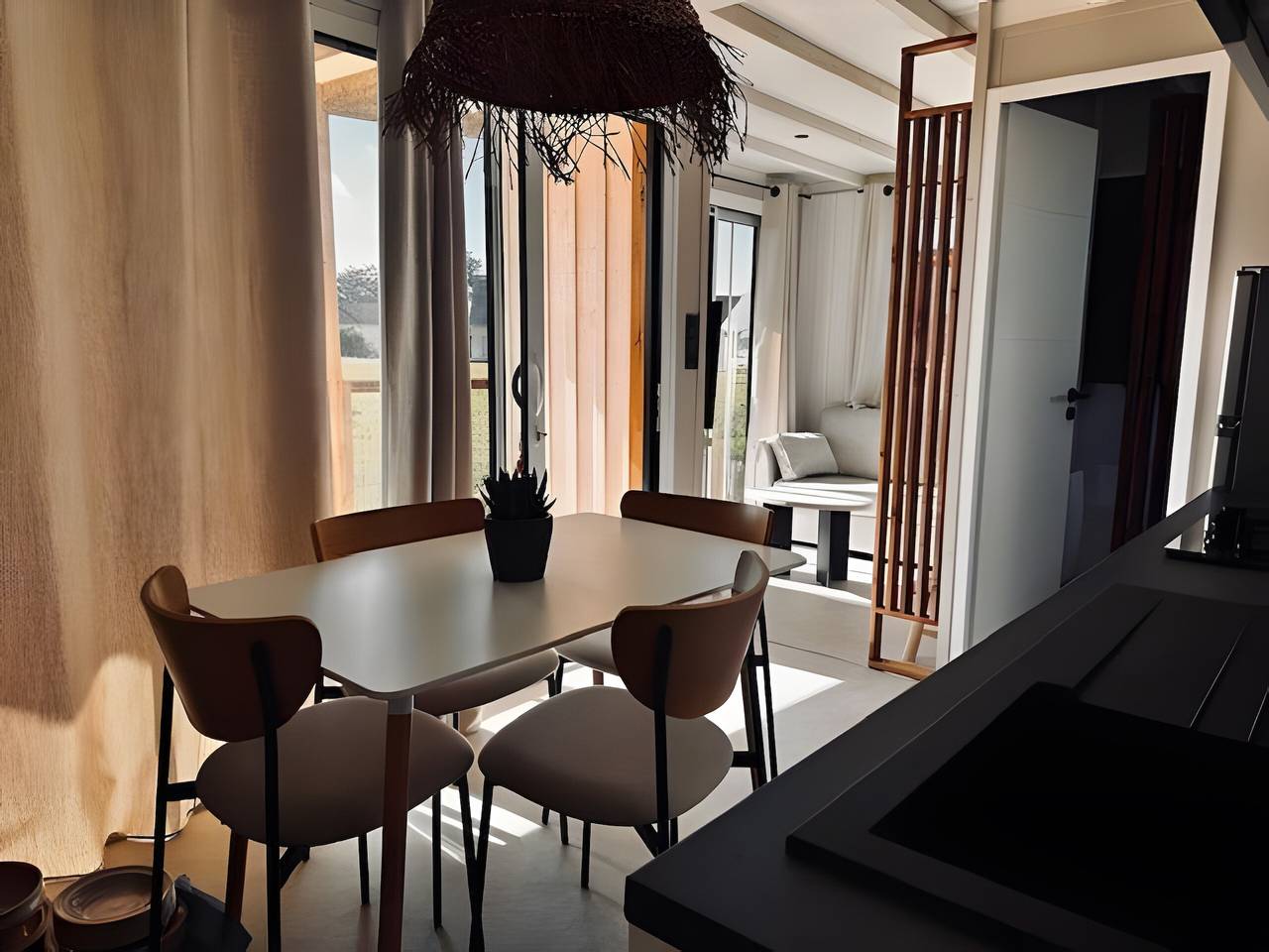 Chalet « Martinette » avec terrasse privée, balcon et Wi-Fi in Saint-Pair-sur-Mer, Côte de la Déroute