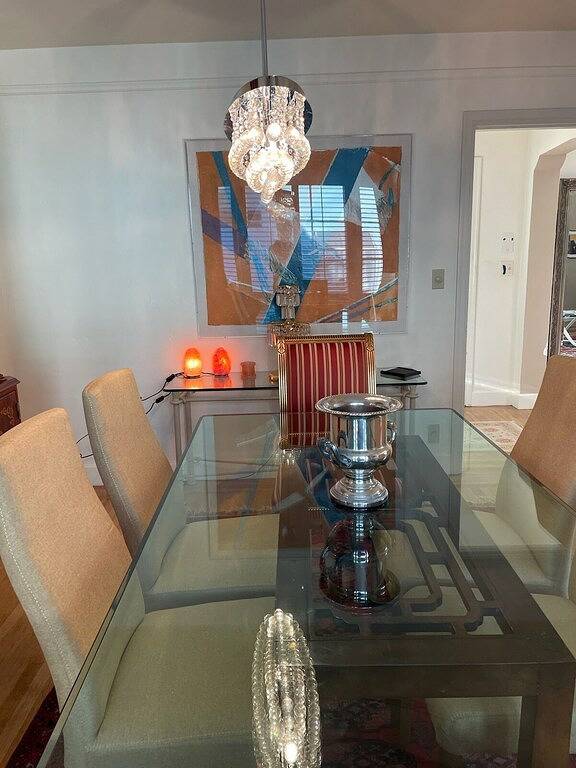 Eagle Hill Home centrally located between Sf and San Jose in Redwood City, Silicon Valley