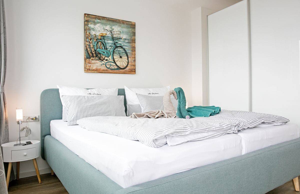 Entire apartment, Ganzjährig geöffnetes modernes Penthouse (55 qm) für 2 bis 4 Personen im Staffelgeschoß mit 20 qm großer Dachterrasse. Bequem mit dem Fahrstuhl zu erreichen. in Norderney