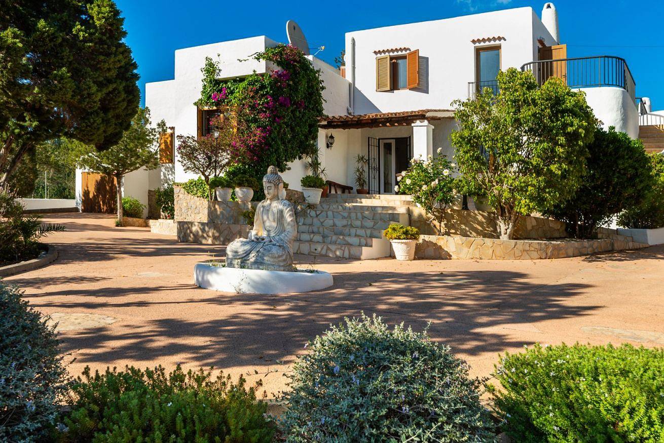 Ganze Wohnung, Ferienwohnung für 6 Personen mit Balkon/Terrasse in Sant Antoni de Portmany, Ibiza Westen