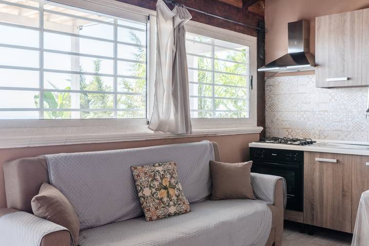 Hel lägenhet, Holiday Home 'Abbacari 2' with Sea View, Wi-Fi and Air Conditioning in Realmonte, Agrigento provins