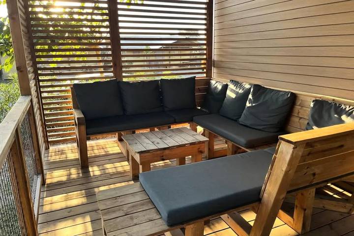 Camping pour 6 personnes, avec Terrasse et Piscine