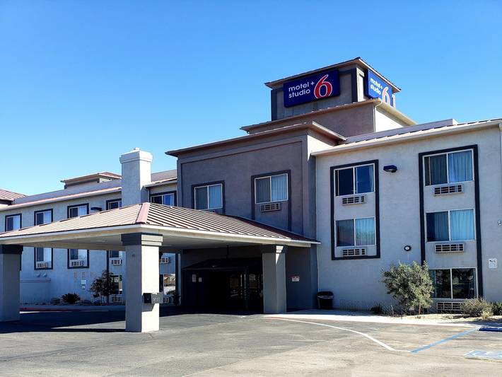 Ganze Wohnung, 2 Queensize-Betten | Nichtraucherzimmer, Kühlschrank in San Bernardino County