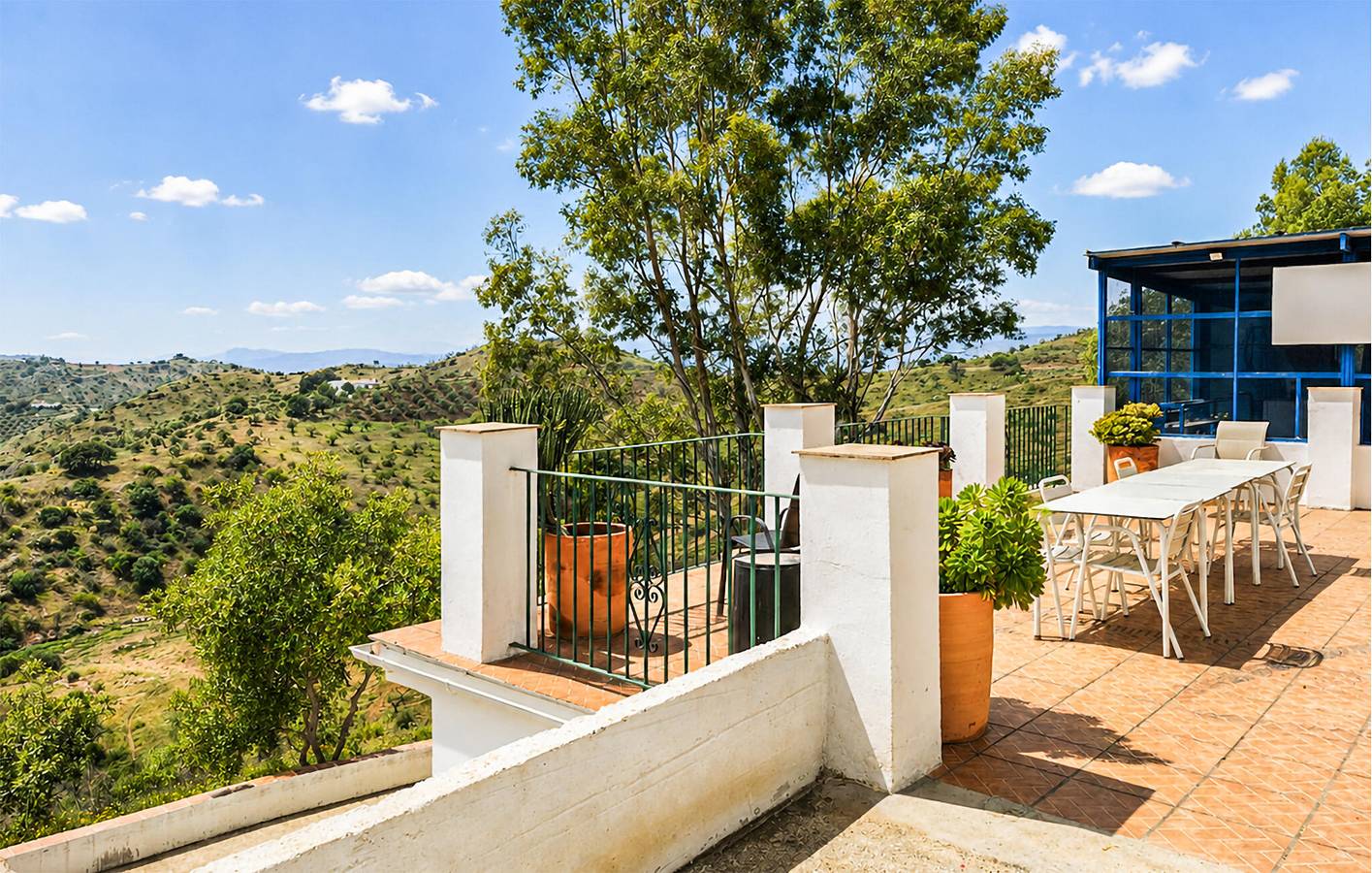 Encantador apartamento de 1 dormitorio con piscina y terraza, con Wi-Fi incluido in Pizarra, Cordillera Penibética