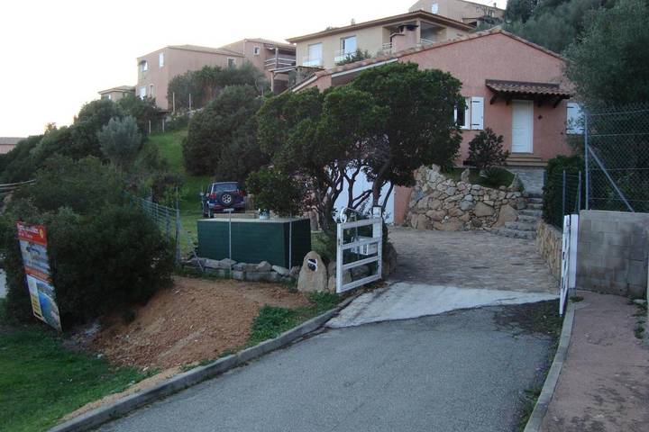 Location de vacances pour 8 personnes, avec jardin, adapté aux familles dans Tizzano - 2