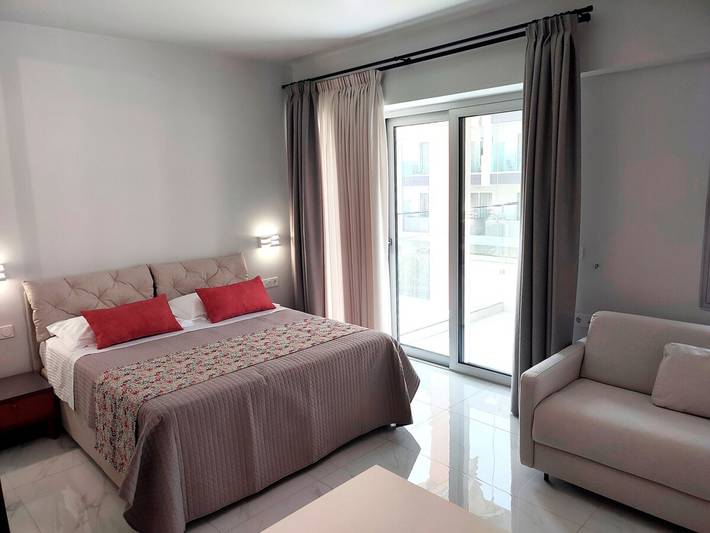 Geheel appartement, Vakantieappartement voor 4 personen met balkon in Rethymno (City), Rethymno en omgeving