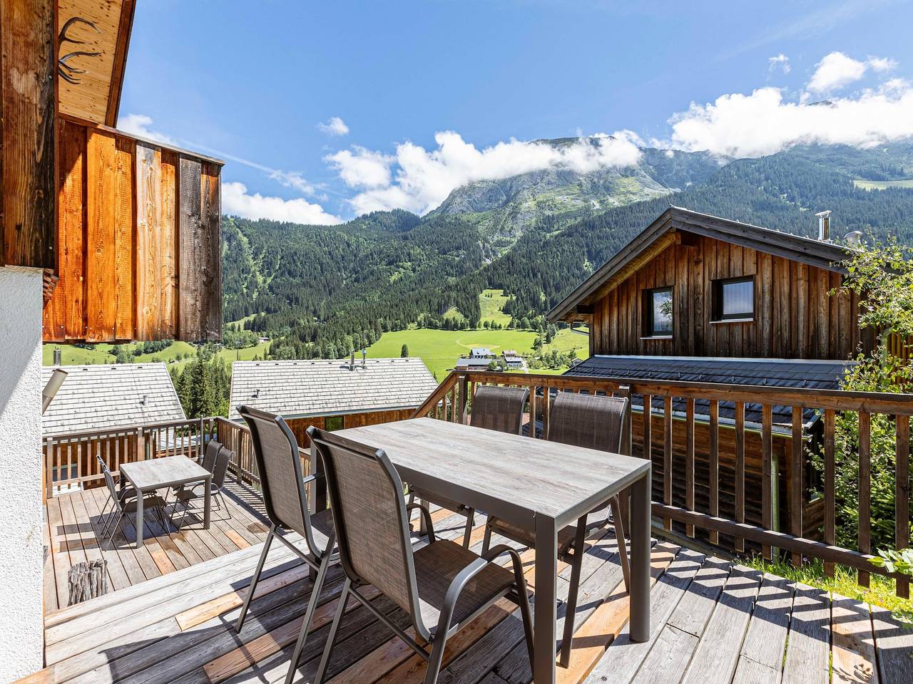 Chalet in Dachstein West mit Gemeinschaftspool in Annaberg-Lungötz, Tennengau