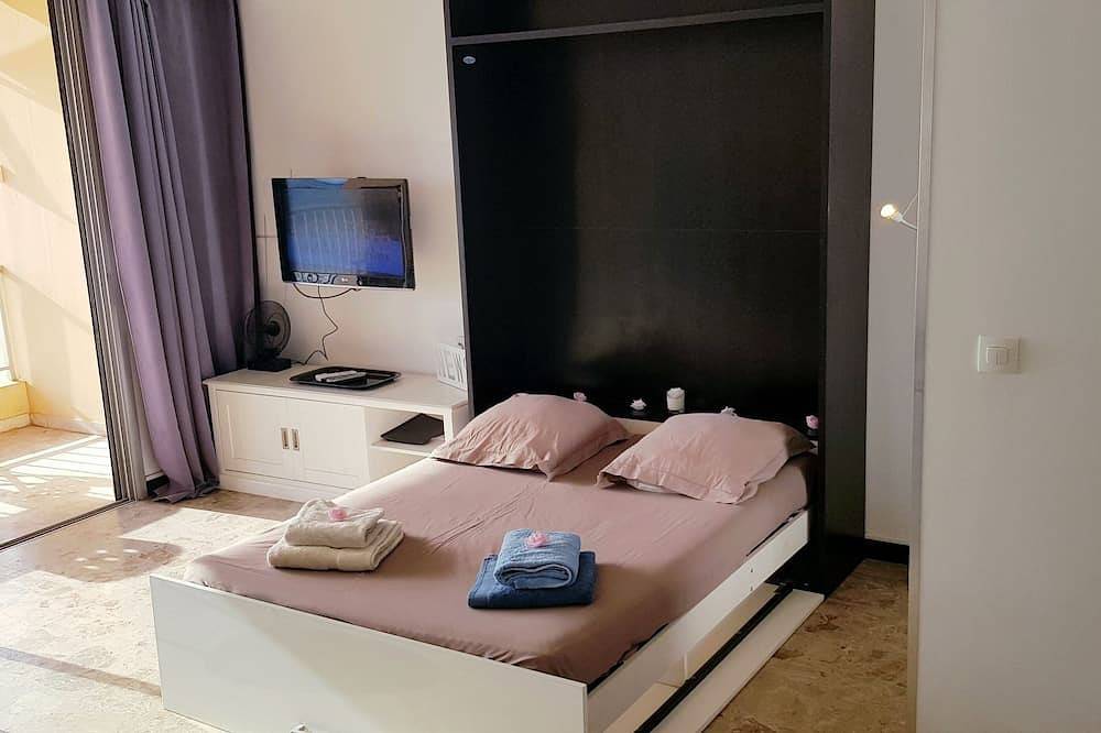Apartamento entero, Estudio 2/4 costa de Ajaccio. in Ajaccio, Region de Ajaccio
