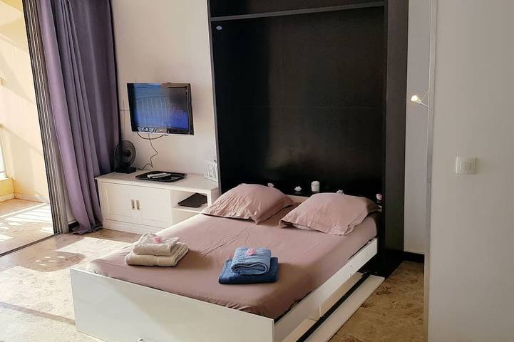 Appartamento intero, Studio 2/4 lungomare Ajaccio. in Ajaccio, Golfe D'Ajaccio