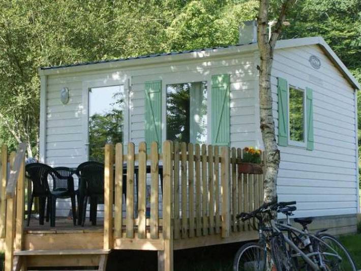 Location de vacances pour 2 personnes, avec terrasse à Isle-et-Bardais