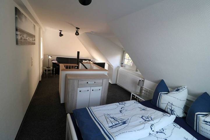 Appartement entier, Vacation Rental at Antje Hansow's - Apartment for 2 People in Hiddensee, Vorpommern-Rügen