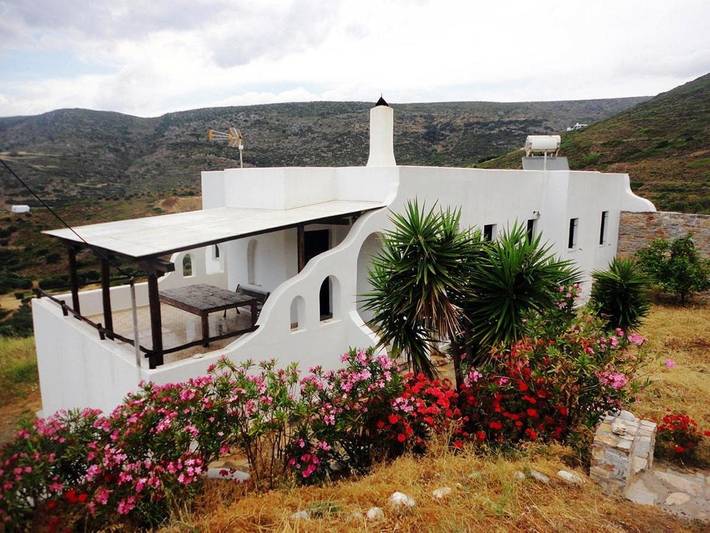 Appartement de vacances pour 3 personnes, avec Balcon et Terrasse ainsi que Jardin et Vue dans Amorgos