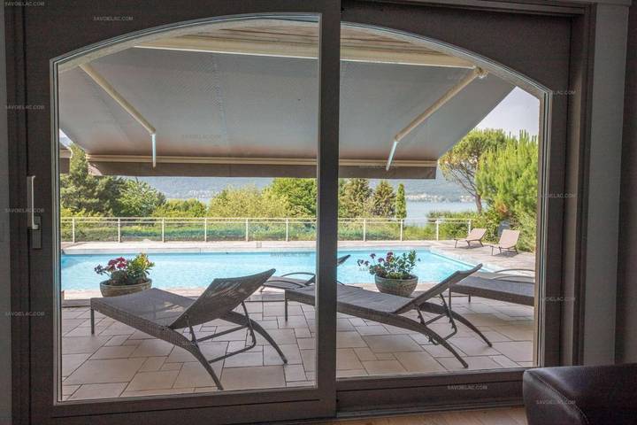 Villa pour 8 personnes, avec piscine à Veyrier-du-Lac