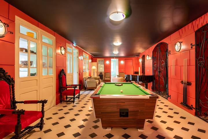 Ganze Wohnung, Ferienwohnung 'L'appartement Du Château' mit Gemeinschaftspool, Gemeinschaftsterrasse und WLAN in Sixt-sur-Aff, Redon und Umgebung