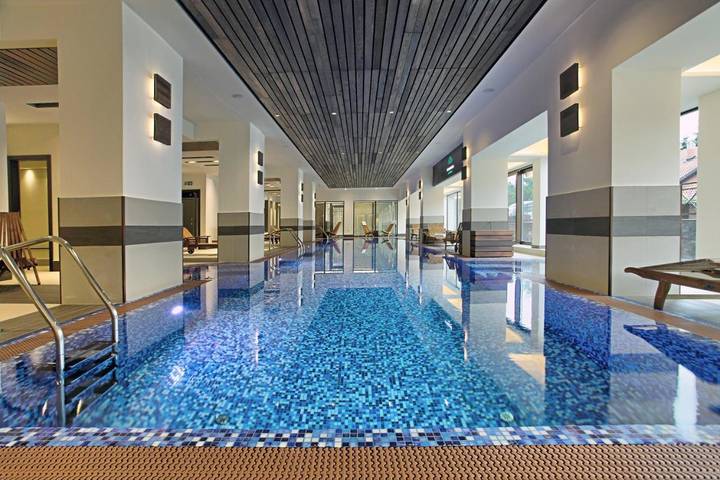 Ferienhaus für 2 Personen, mit Whirlpool und Pool sowie Sauna und Terrasse, mit Haustier in Zlatibor