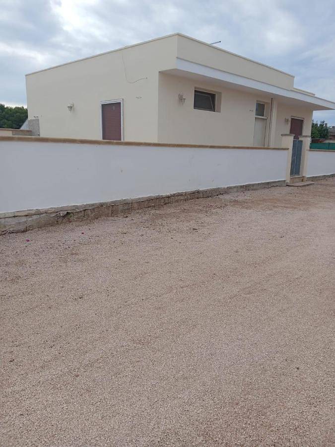 Villino Frontemare in Lido dell' Ancora, Sant'Isidoro