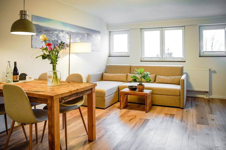 Ferienwohnung für 4 Personen, mit Garten und Ausblick in Neuastenberg