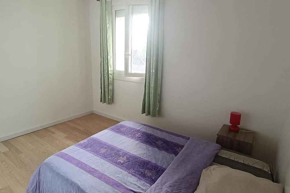 Entire apartment, Recently renovated apartment in Saint-Brieuc, Côte de Goëlo