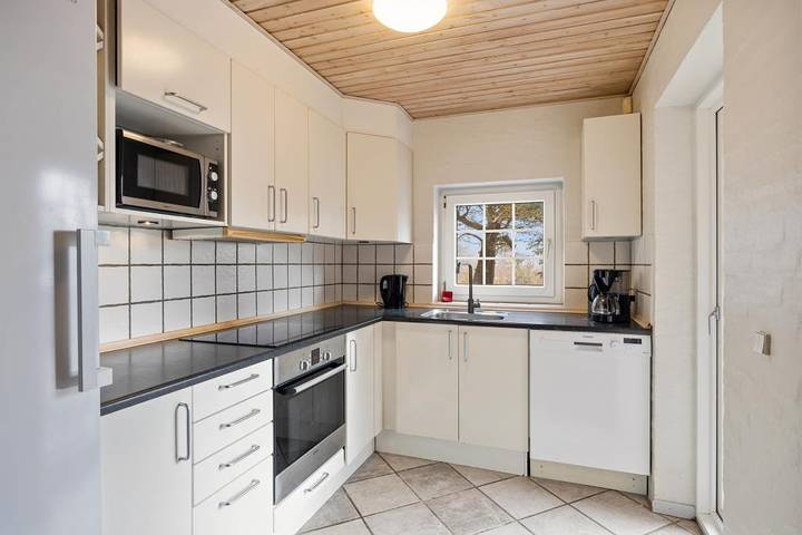 Ferienhaus für 10 Personen, mit Balkon/Terrasse und Whirlpool sowie Terrasse und Pool auf Rømø - 4