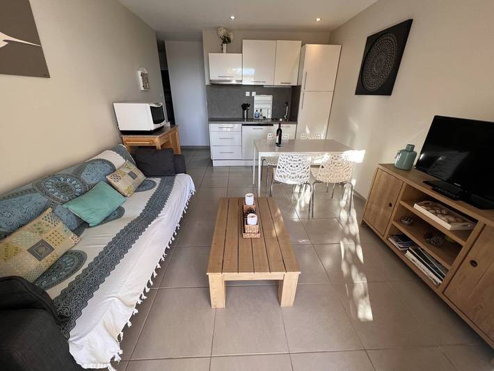 Appartement entier, Appartement rénové 2 chambres avec piscine et tennis à La Croix Valmer in La Croix-Valmer, Parc national de Port-Cros