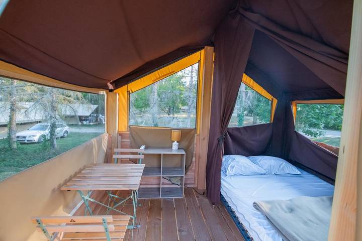 Location de vacances pour 2 personnes, animaux acceptés à Roybon - 3