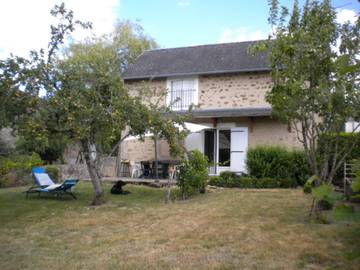Gîte pour 4 personnes, avec jardin et terrasse, animaux acceptés dans Nièvre