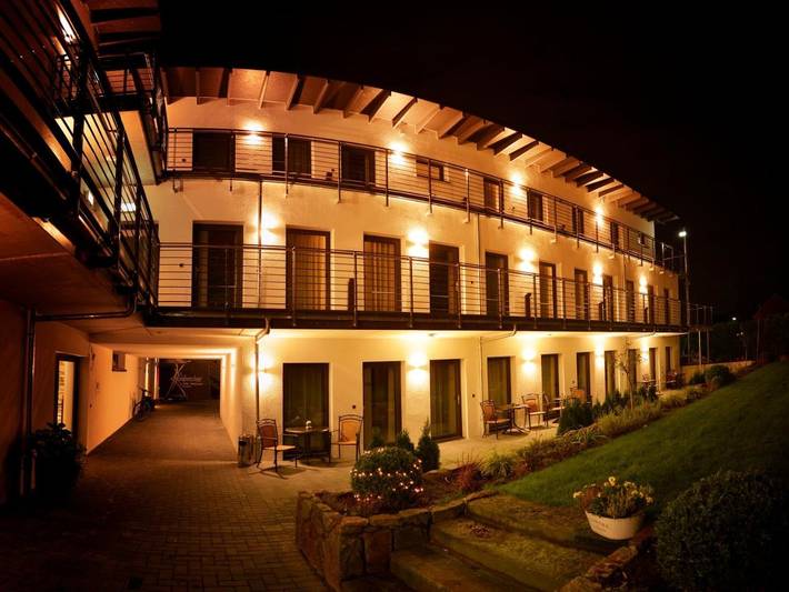 Hotel für 2 Personen, mit Whirlpool und Terrasse sowie Garten und Sauna in Osnabrück