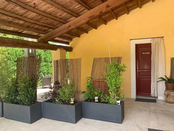 Gîte pour 2 personnes, avec jardin ainsi que piscine et terrasse à Carpentras