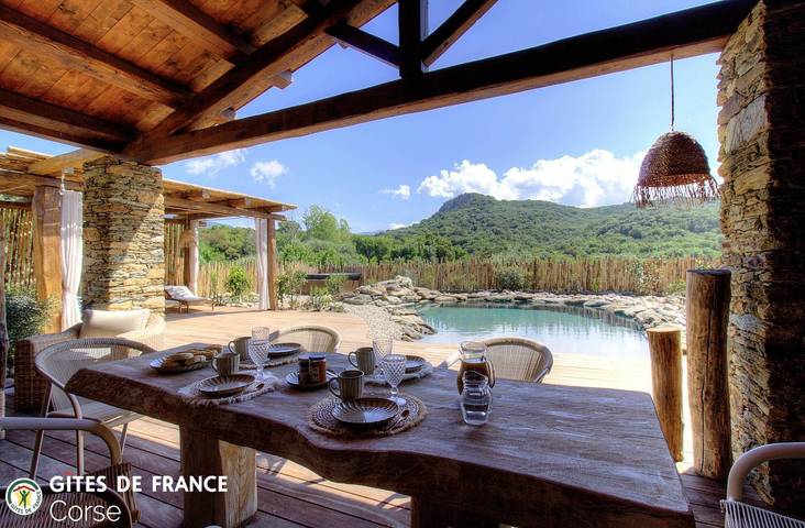 Gîte pour 4 personnes, avec Jacuzzi et Terrasse ainsi que Jardin et Piscine à Oletta - 4