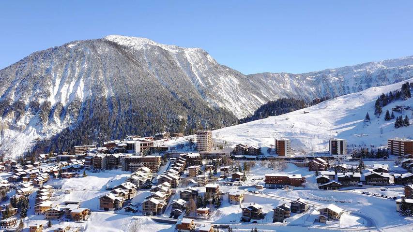 Chalet pour 6 personnes, avec terrasse à Courchevel - 2