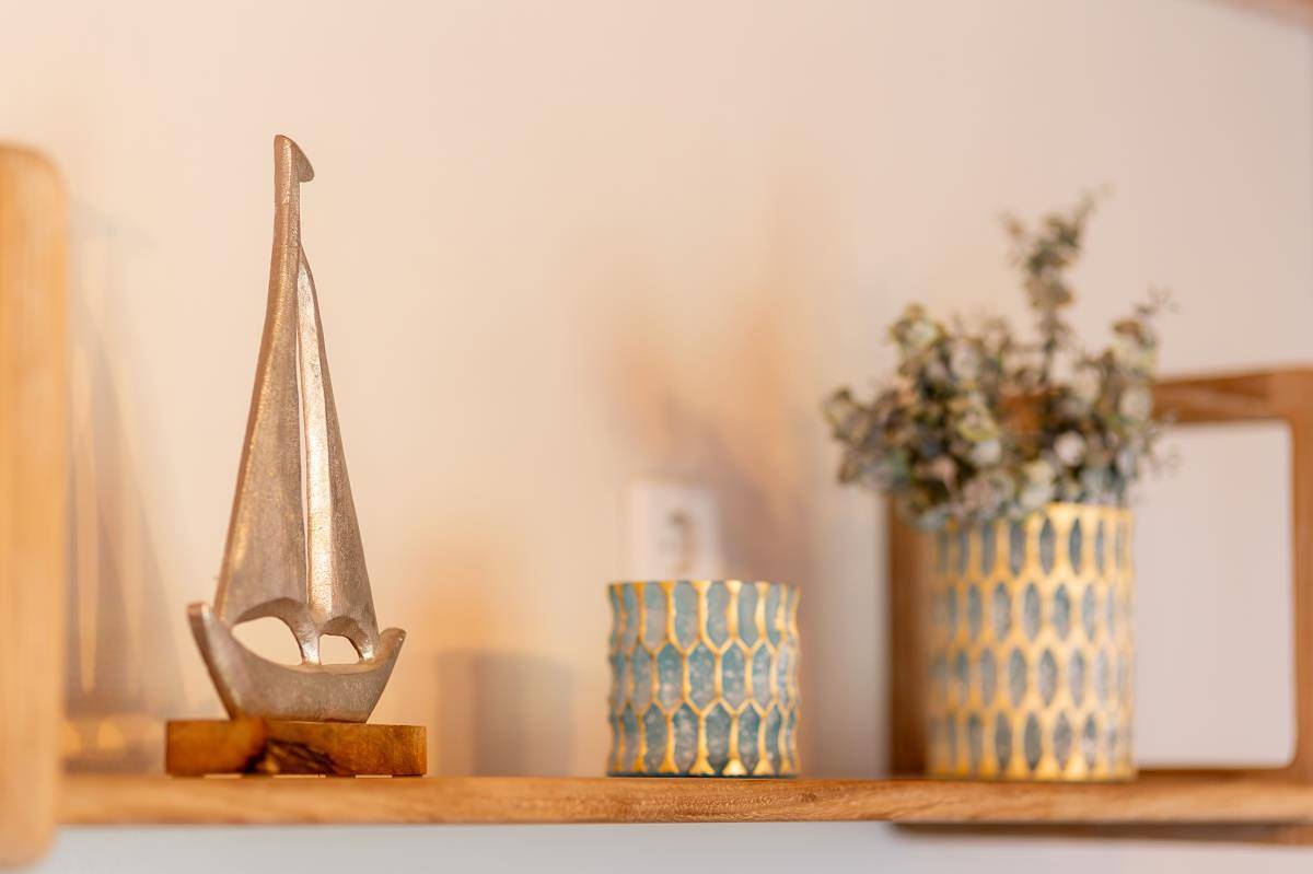 Ganze Wohnung, Seestern Greetsiel für bis zu 4 Personen - Haustiere herzlich willkommen, direkt am Hafen, Whirlpool, Kaminofen in Greetsiel, Krummhörn