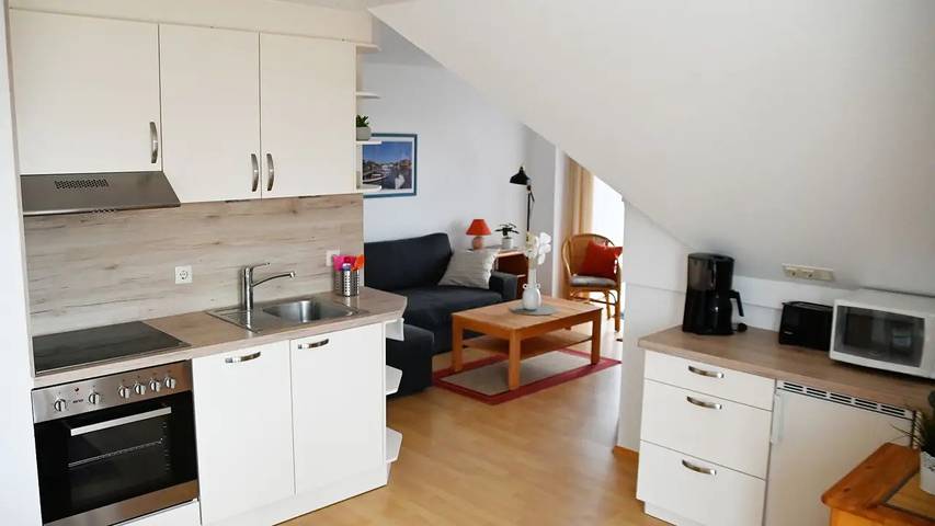 Ferienwohnung für 2 Personen, mit Balkon in Lemkenhafen