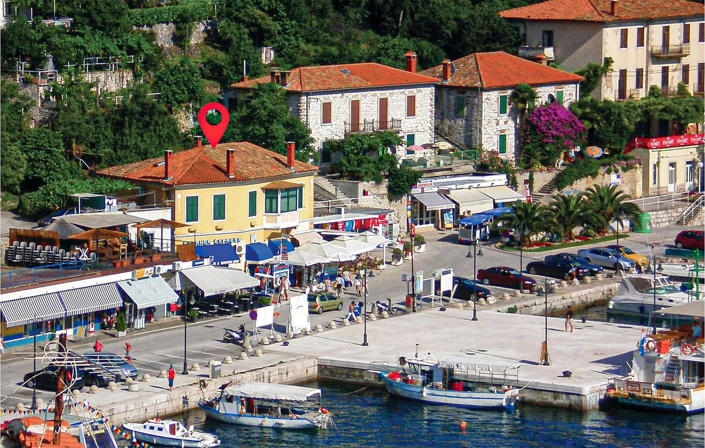 Appartement de vacances entier, Charmant appartement avec vue sur la mer, terrasse, Wi-Fi et parking - À 200 m de la plage in Rabac, Labin-Rabac