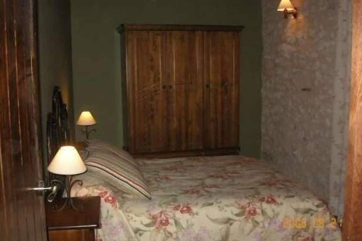 Gîte pour 4 personnes, avec jardin ainsi que balcon et piscine - 1