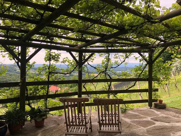 Ferienhaus für 2 Personen, mit Balkon und Terrasse sowie Garten und Ausblick