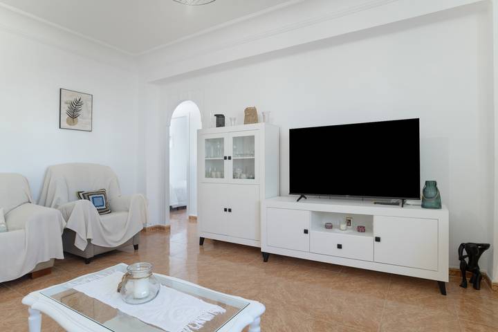 Apartamento entero, Apartamento 'Céntrico En Tarifa' con balcón, Wi-Fi y aire acondicionado in Playa de Los Lances, Tarifa