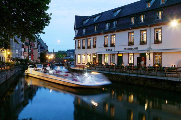 Hôtel pour 2 personnes, avec terrasse ainsi que sauna et jacuzzi à Strasbourg