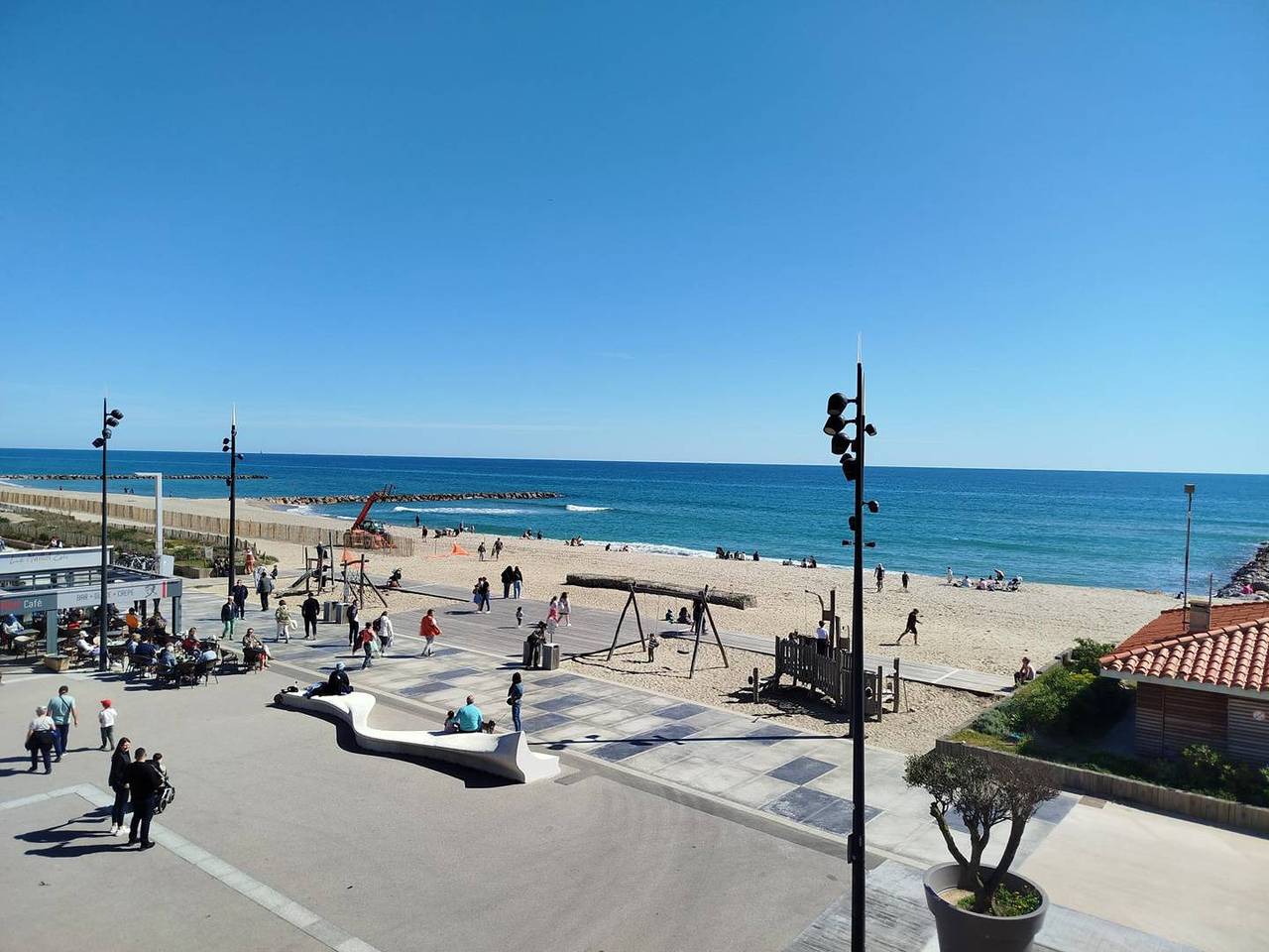 Appartement de vacances entier, Plage, commerces et animations pour ce T2 avec parking privatif in Saint-Cyprien-Plage, Saint-Cyprien