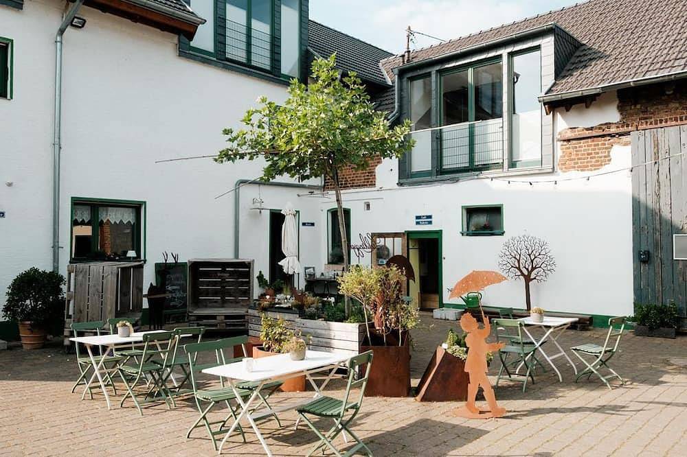 Einzelzimmer Dusche/Wc - Siechhaus Café in Zülpich, Nordrhein-Westfalen