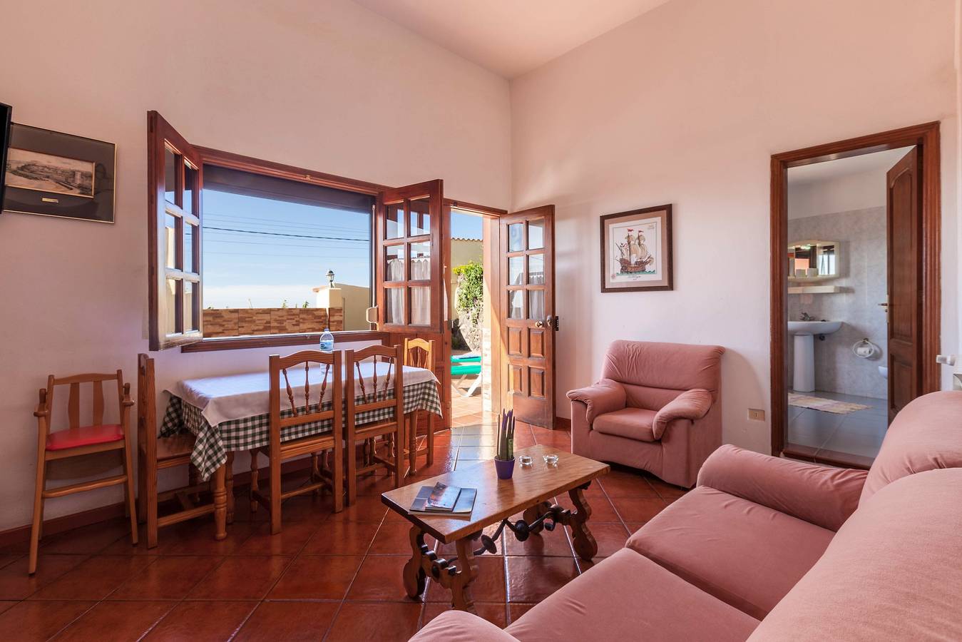 Appartement entier, Appartement de vacances 'Casa Victor - 1' avec vue mer, piscine et Wi-Fi in La Orotava, Tenerife du Nord